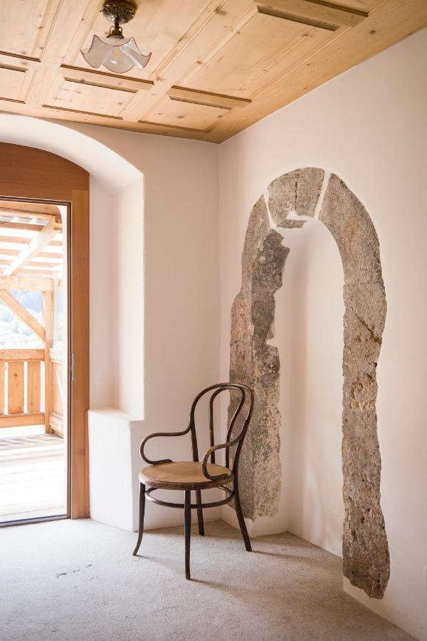 Hotel Chasa Chalavaina Müstair Εξωτερικό φωτογραφία
