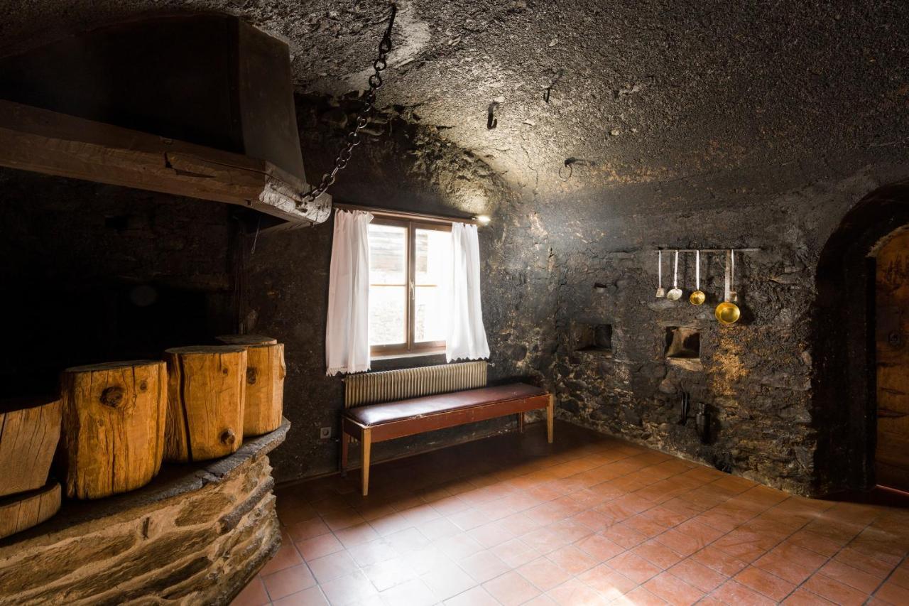 Hotel Chasa Chalavaina Müstair Εξωτερικό φωτογραφία