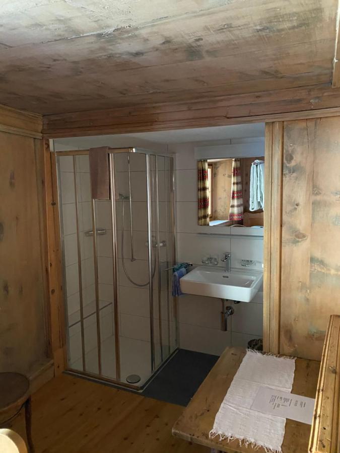 Hotel Chasa Chalavaina Müstair Δωμάτιο φωτογραφία