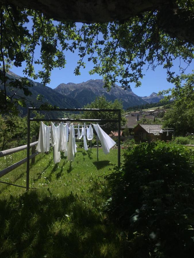 Hotel Chasa Chalavaina Müstair Εξωτερικό φωτογραφία