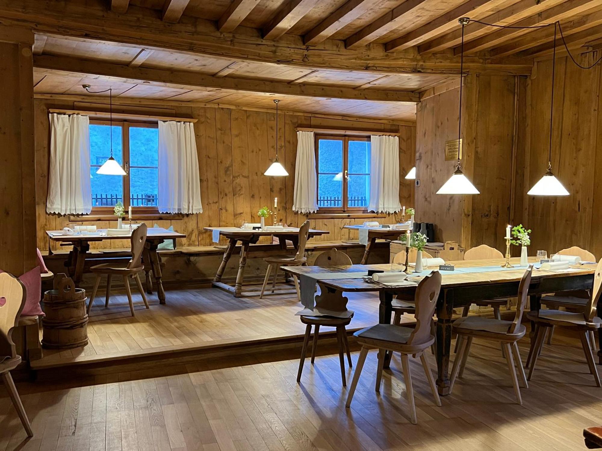 Hotel Chasa Chalavaina Müstair Εξωτερικό φωτογραφία