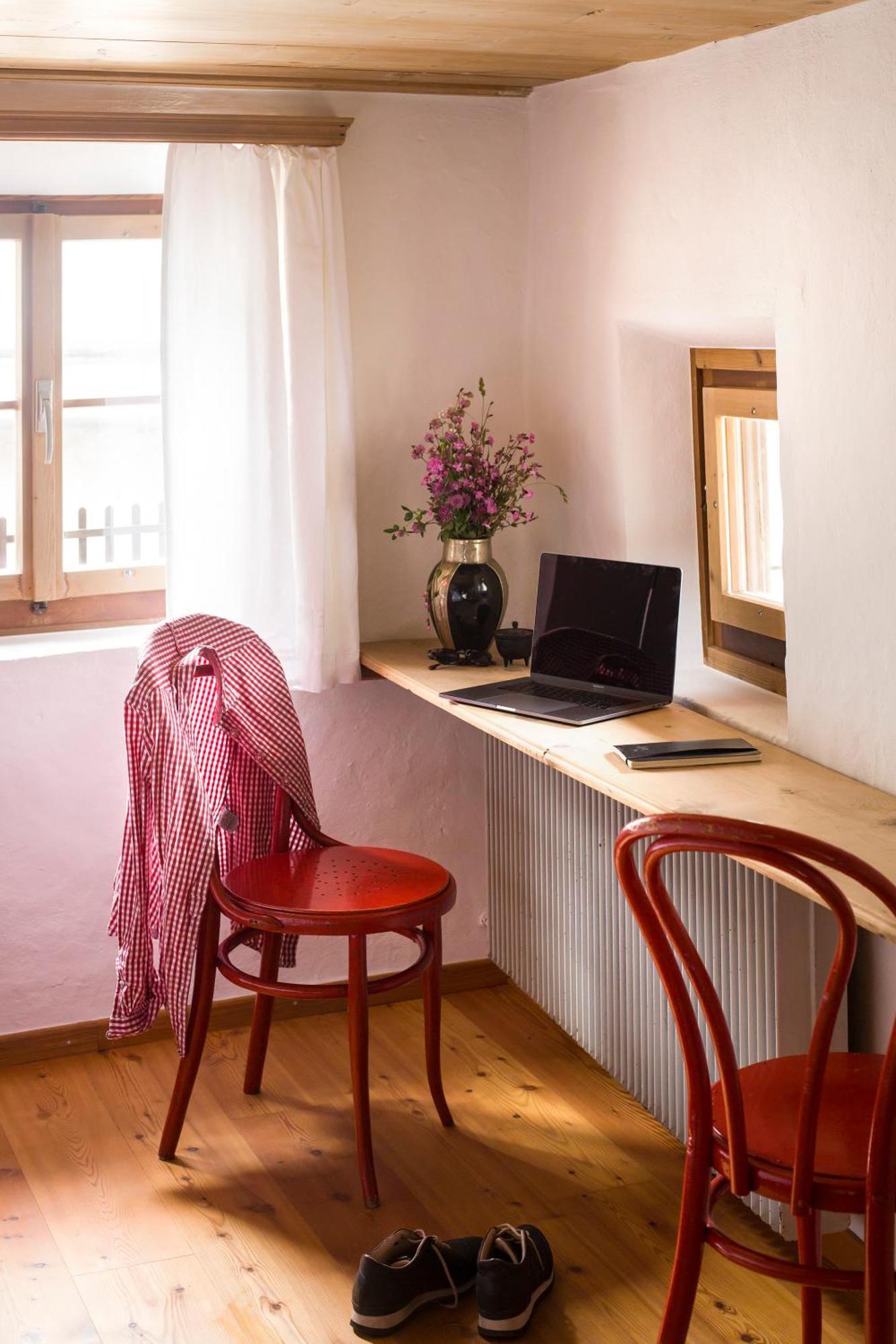 Hotel Chasa Chalavaina Müstair Δωμάτιο φωτογραφία
